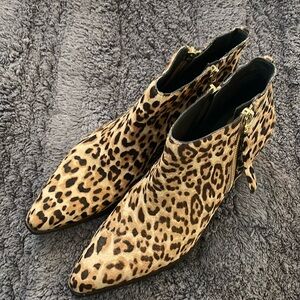 Sam Edelman Leopard Bootie. Calf hair ankle‎ boot Size 9 - NWOT
